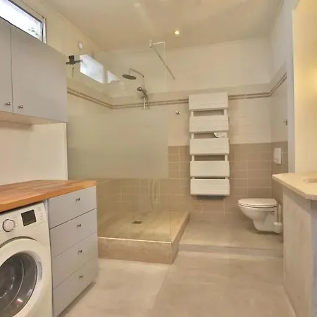 Maison Loft Exceptionnel, Antibes, Jacuzzi Prive Villa Antibes